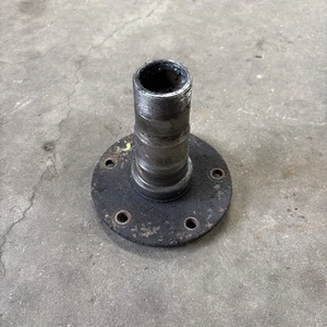 1992-97 F250 Ford Dana 50 TTB IFS spindle - Picture 1 of 4
