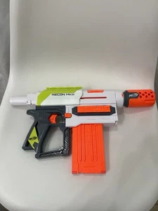 NERF Modulus Recon MKIII Blaster, abnehmbarer Schaft und Barrelverlängerung, Dart... - Bild 1 von 3