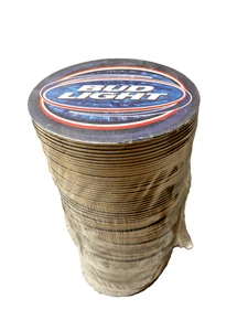 Bud Light Bierdeckel 100 Stück Oval Karton Old Stock Bar Budweiser Versiegelt - Bild 1 von 8