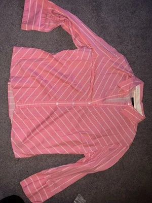 Camisa para mujer New York & Company rosa a rayas con botones XL Foto 1 de 2