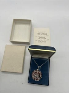 1981 Proof Like Nations United For Peace Medallion Coin SILVER NECKLACE 925 MINT - Picture 1 of 4
