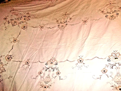 象牙色桌布 棕色 Foral 刺绣镂空 xtra 大号 128 X 66 长方形 — 第 1/4 张图片