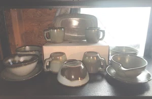 RAR-Vintage-Frankoma-14PC SET/Bunt/Schalen-Lazybones-Tassen-Platten/ - Bild 1 von 24