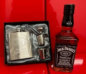 1 x Flachmann Set 2 Schotgläser 1 Trichter + 1 x Jack Daniels 0,5 Liter - Bild 1 von 1