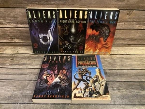 Aliens Vs Predator Paperback Lot 5 Books Steve Perry Aliens 1-3 Rogue Prey… - Imagen 1 de 8
