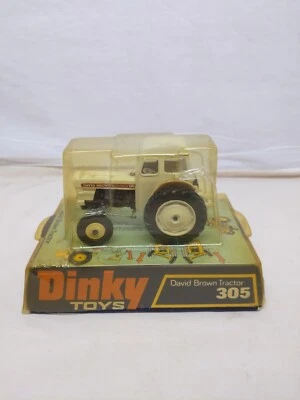 DINKY FARM TOYS 305 DAVID BROWN 990 TRACTOR  - Image 1 of 4