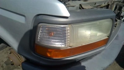 Passenger Corner/Park Light Side Marker Fits 92-97 FORD F250 PICKUP 29445510 - Image 1 of 4