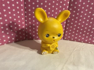 VTG. 1970’S STAHLWOOD INFANT LITTLE CUTIE YELLOW EASTER BUNNY SQUEAK TOY, TAIWAN - Picture 1 of 9