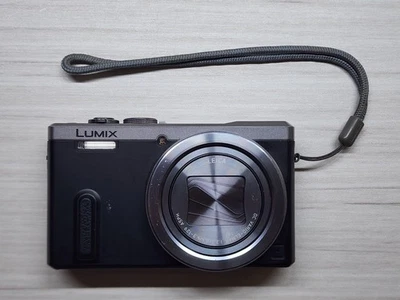 Panasonic LUMIX DMC-ZS40 18.1MP Digital Camera - Silver - Image 1 of 4