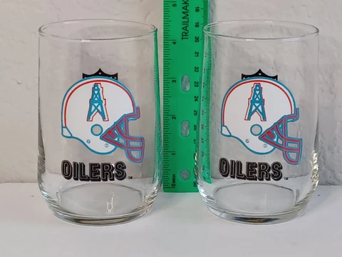 Vintage NFL Houston Oilers Helmet Design Glass Tumbler Set of 2 ~ Preowned Cover