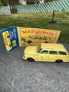 OLD VINTAGE LESNEY MATCHBOX # 38 VAUXHALL VICTOR ESTATE CAR GRAY PLASTIC WHEELS - Picture 1 of 8
