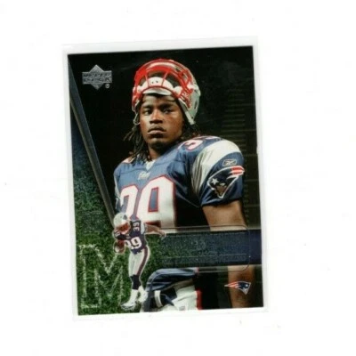2006 Upper Deck Rookie Premiere RC Laurence Maroney New England Patriots #17 - Image 1 of 2