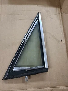 MERCEDES BENZ 220 D/8 W115 LEFT FRONT WING WINDOW - Picture 1 of 10