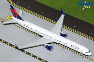 GEMINI JETS DELTA AIRLINES BOEING B757-300 1:200 DIECAST G2DAL1111 IN STOCK