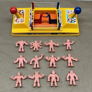 Vintage Muscle Men Wrestling Ring Arena 1985 Mattel and 12 Muscle Men Figures - Picture 1 of 17