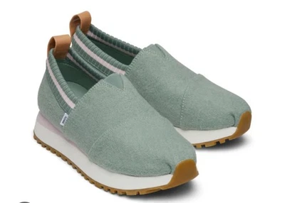 Tom’s 女式运动鞋 - 8 码 — 第 1/4 张图片