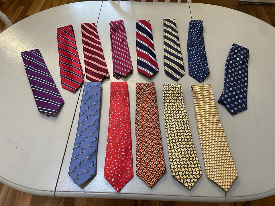 LOTE DE 13 CORBATAS LARGAS BROOKS BROTHERS 100 % SEDA PURA EE. UU./INGLATERRA/ITALIA Foto 1 de 4