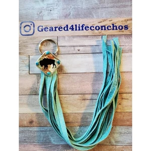 Hecho a mano boho cuero búfalo flecos bolso occidental encanto, llavero flecos largos - Imagen 1 de 5