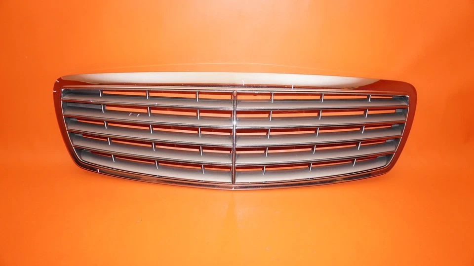 REJILLA MERCEDES BENZ E350 2003 2004 2005 2006 W211 A21188800303 OEM Foto 1 de 4