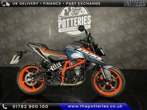 KTM 390 DUKE 2024 *1 owner 1032 miles* - Picture 1 of 14