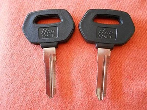 2 SAAB 900 / 99 KEY BLANKS 1984 1985 1986 1987 1988 1989 1990 1991 1992 1993 - Bild 1 von 2
