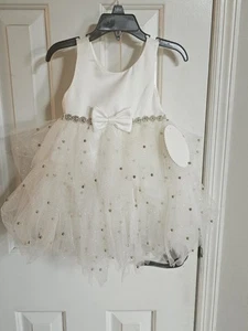 Girl Dress - Picture 1 of 2