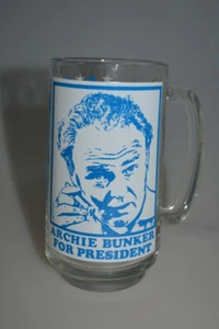 VINTAGE 1970er ARCHIE BUNKER FÜR PRÄSIDENT GLAS BIERTRINKKKRUG STEIN TV SHOW - Bild 1 von 5