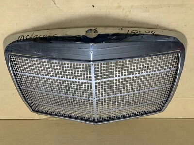 Mercedes Benz W108 W109 280SE 1965-73 SEL 300SEL parrilla del radiador - forma usada - S3 Foto 1 de 4