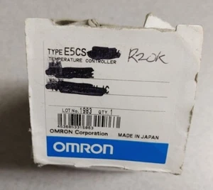 OMRON E5CS-R2 TEMPERATURE CONTROL MULTI-RANGE 100-240VAC QUANTITY NEW! GENUINE! - Picture 1 of 2