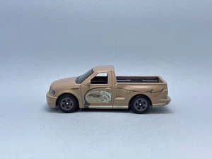 Ford F150 SVT Lightning 2025 Hot Wheels Mainline Basic 25M # '99, hilado suelto - Imagen 1 de 4