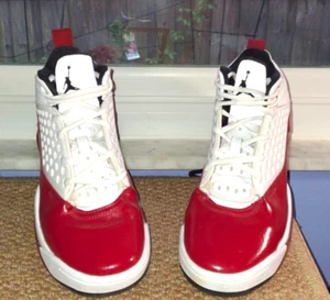Nike Air Jordan Jugend Sneaker Lackleder Unisex 6y HIGH TOPS Leder - Bild 1 von 11