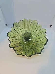 Vintage Indiana Glass Avocado Olive Green Sunflower Pattern Dish 7" X 2.5" Bowl - Picture 1 of 8