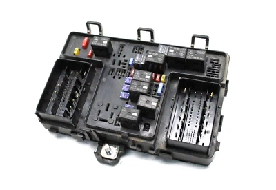 Módulo de relé de caja de fusibles de motor Ford Edge 2015-2016-2018 OEM #K15 Foto 1 de 4