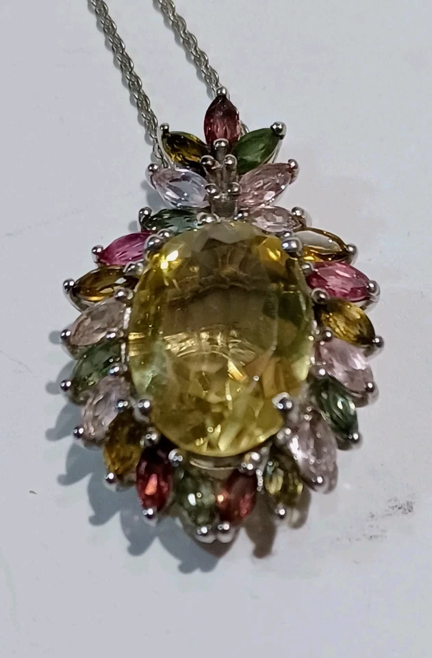 Colgante de cuarzo/turmalina verde Ouro de 7,50 quilates cadena de 20" platino sobre plata fina Foto 1 de 1