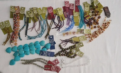 New Lot Of 55 New Bead Gallery Glass Stone & Clear Necklace beads - Image 1 of 4