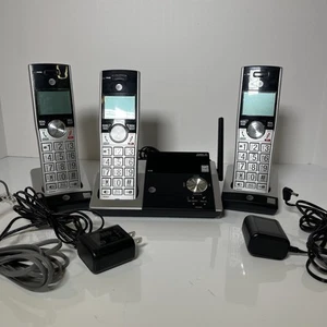 AT&T CL82215 3 Handsets Cordless Digital Answering System w/Caller ID & PTT - Picture 1 of 12