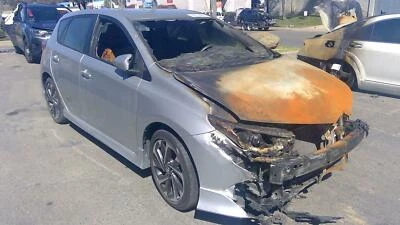 Cristal puerta trasera derecha pasajero 17 18 COROLLA IM Foto 1 de 4