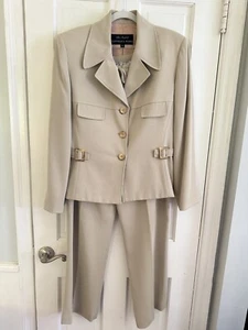 Tuta pantalone donna vintage taglia 10 Garfield & Marks SPORTS beige senza tempo gamba larga leggi! - Foto 1 di 19