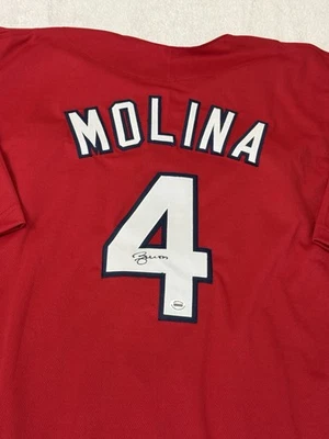 Camiseta de béisbol firmada por Yadier Molina de los Cardenales de San Luis con certificado de autenticidad Foto 1 de 4