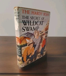 Hardy Boys The Secret of Wildcat Swamp c. 1952 Hardcover ( Dust Jacket Damage) - Picture 1 of 10