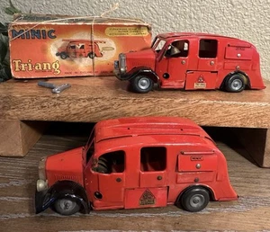 2 ~ TRI-ANG MINIC 62M FIRE ENGINES 1946-1956 ENGLAND CLOCKWORK with Box & Key - Picture 1 of 20