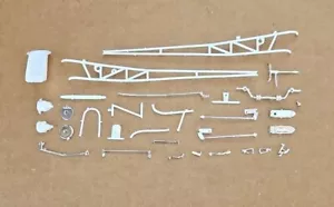 MPC 1/25 RAMCHARGERS AA/FUEL FRONT ENGINE DRAGSTER CHASSIS AND RELATED PARTS - Picture 1 of 3