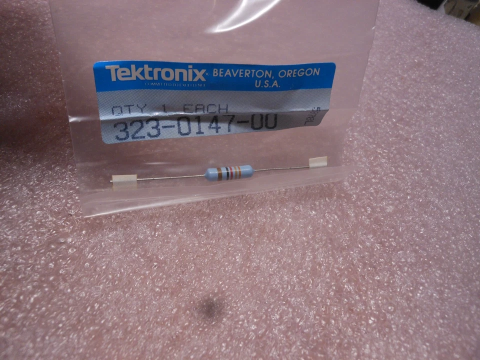 TEKTRONIX RESISTOR PART # 323-0147-00 NSN: 5905-00-426-7875 - Image 1 of 1
