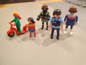 Playmobil Figuren plus Roller - Bild 1 von 1