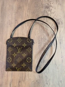 Louis Vuitton pochette monogramma marrone porta passaporto segreto viene fornita con certificato di autenticità - Foto 1 di 16