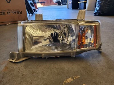 Faro lateral del conductor Scion Xb OEM 2004 2005 2006 Foto 1 de 4