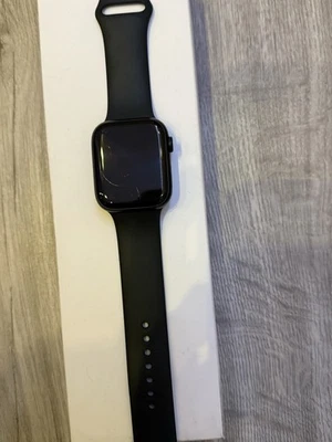 Apple Watch Series 9 Aluminium 45mm GPS Mitternacht, Sportarmband Schwarz - Bild 1 von 2