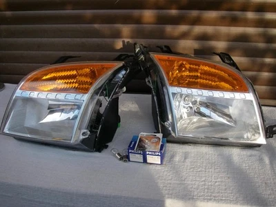 FORD Fusion JU Facelift Satz re/li. Hauptscheinwerfer HELLA 1ED247026-261/251 - Bild 1 von 4