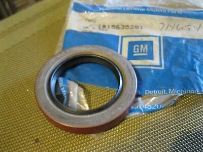 Camión GM 1995-2007 NUEVO, 2002-2006 Cadillac Escalade transmisión manual sello de aceite, 5 velocidades Foto 1 de 2