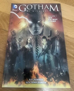 Batman Gotham by Midnight Volume 1 We Do Not Sleep TPB Graphic Novel - Imagen 1 de 2